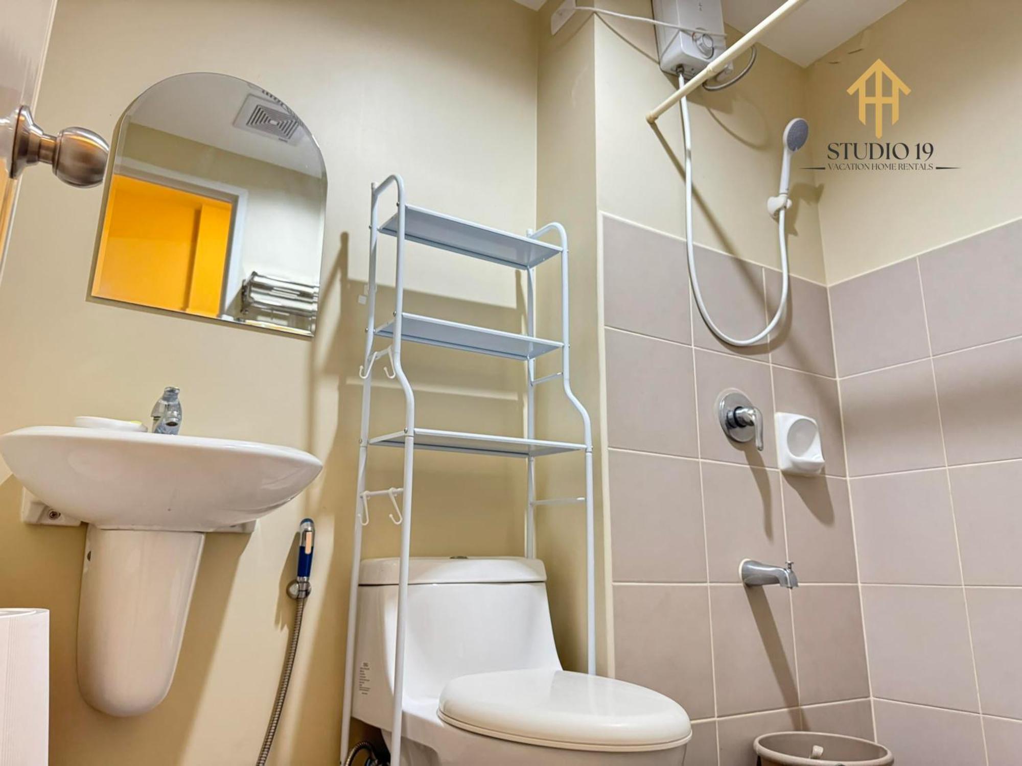 Modern Designed Studio Condo Near Ayala Centrio Cagayan de Oro Exterior foto